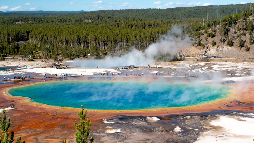 A Guide to Yellowstone’s Geothermal Features